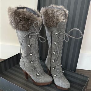 Women's Gray Fur-Trimmed Lace-Up Boots